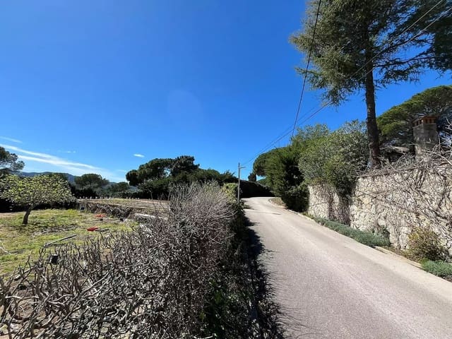 Rakentamaton maa myytävänä paikassa Santa Cristina d'Aro - 160 000 € (Ref: 8196722)