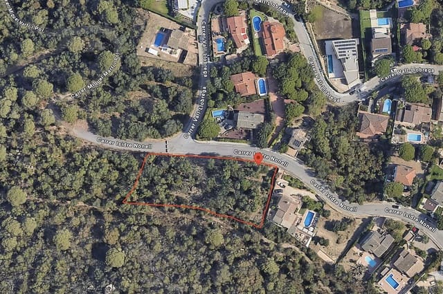 Rakentamaton maa myytävänä paikassa Calonge i Sant Antoni - 675 000 € (Ref: 8405099)