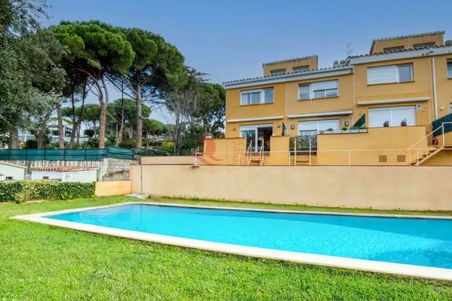3 soverom Hus til salgs i Platja d'Aro, Castell-Platja d'Aro med garasje - € 380 000 (Ref: 8703919)