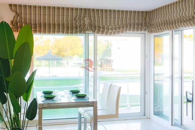 3 makuuhuone Huoneisto myytävänä paikassa Platja d'Aro, Castell-Platja d'Aro mukana 
autotalli - 575 000 € (Ref: 8759882)