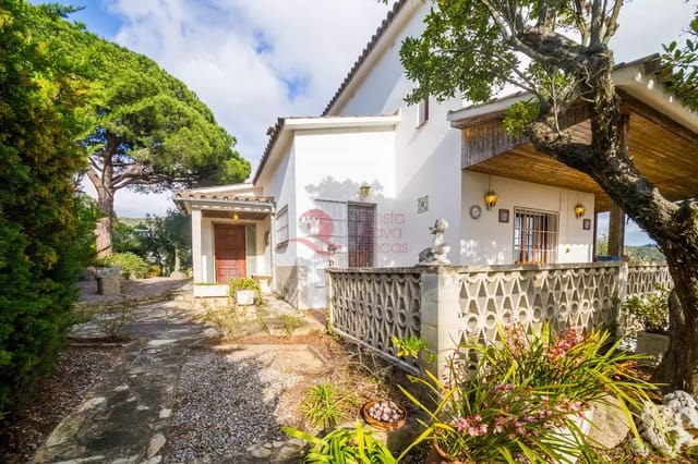 Chalet de 5 habitaciones en Santa Cristina d'Aro en venta con piscina garaje - 370.000 € (Ref: 8857167)