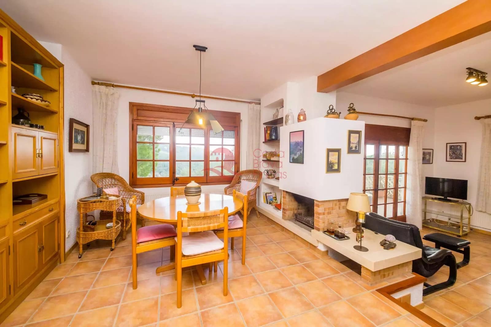 5 chambre Villa/Maison à vendre à Santa Cristina d'Aro avec piscine garage - 370 000 € (Ref: 8857167)