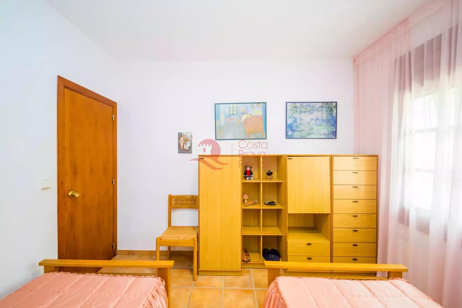 5 chambre Villa/Maison à vendre à Santa Cristina d'Aro avec piscine garage - 370 000 € (Ref: 8857167)