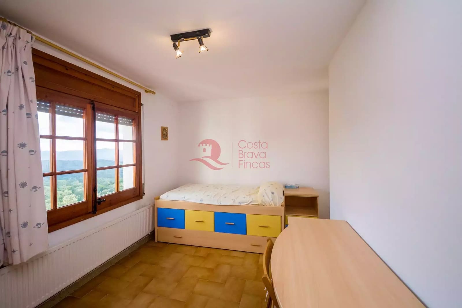 5 chambre Villa/Maison à vendre à Santa Cristina d'Aro avec piscine garage - 370 000 € (Ref: 8857167)