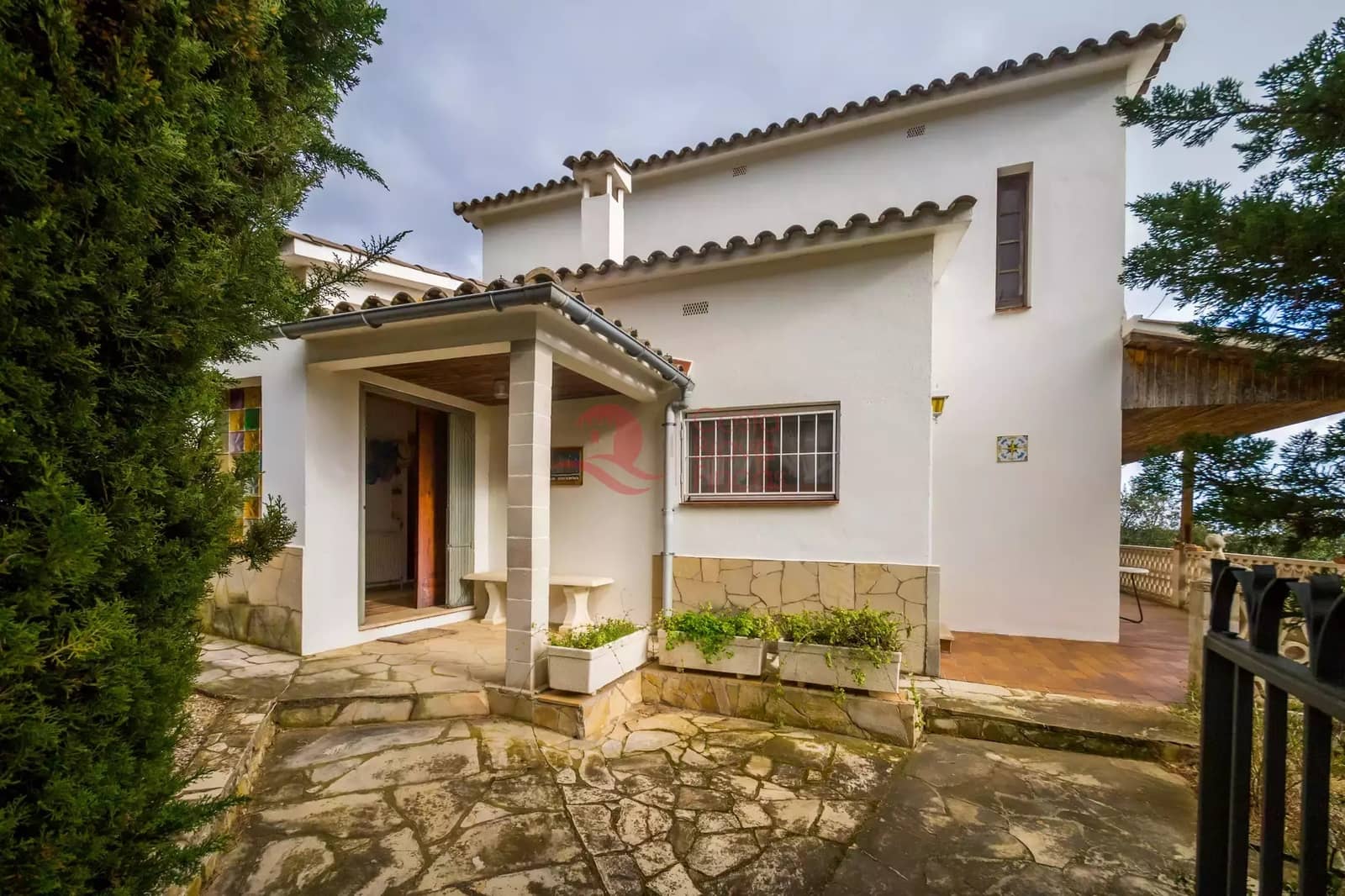 5 chambre Villa/Maison à vendre à Santa Cristina d'Aro avec piscine garage - 370 000 € (Ref: 8857167)