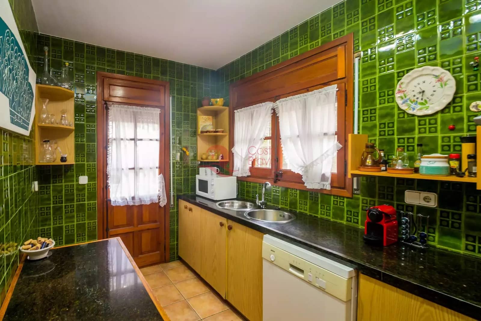 5 chambre Villa/Maison à vendre à Santa Cristina d'Aro avec piscine garage - 370 000 € (Ref: 8857167)