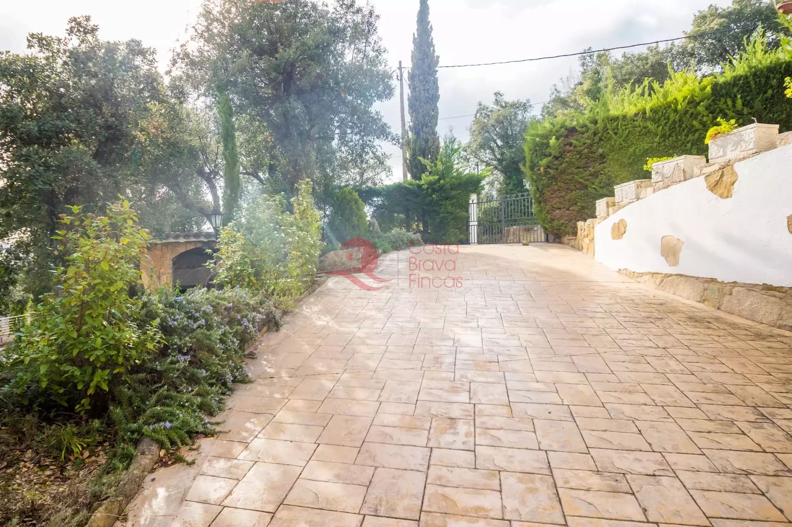 5 chambre Villa/Maison à vendre à Santa Cristina d'Aro avec piscine garage - 370 000 € (Ref: 8857167)