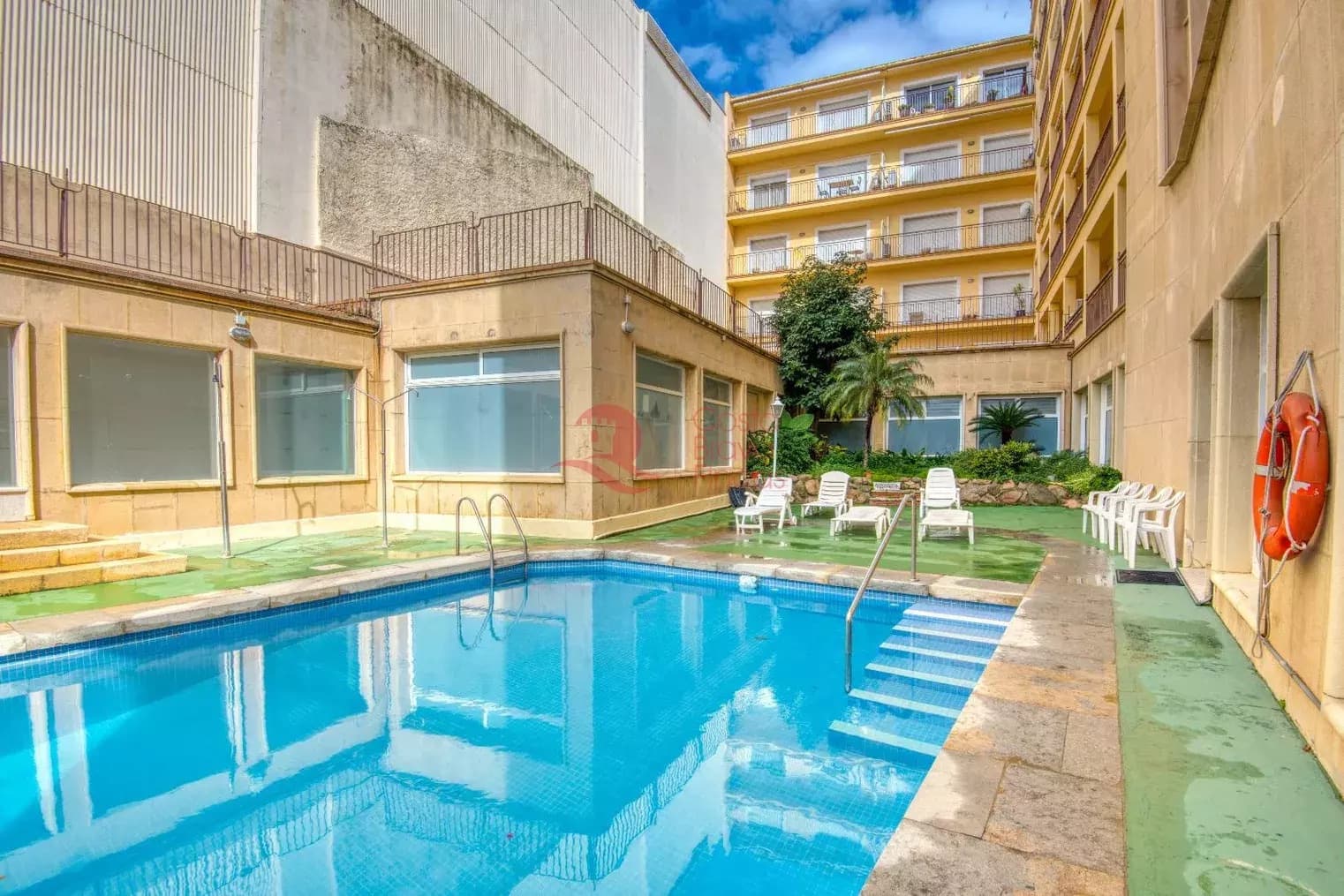 1 soveværelse Lejlighed til salg i Sant Feliu de Guixols med swimmingpool - € 275.000 (Ref: 8923763)