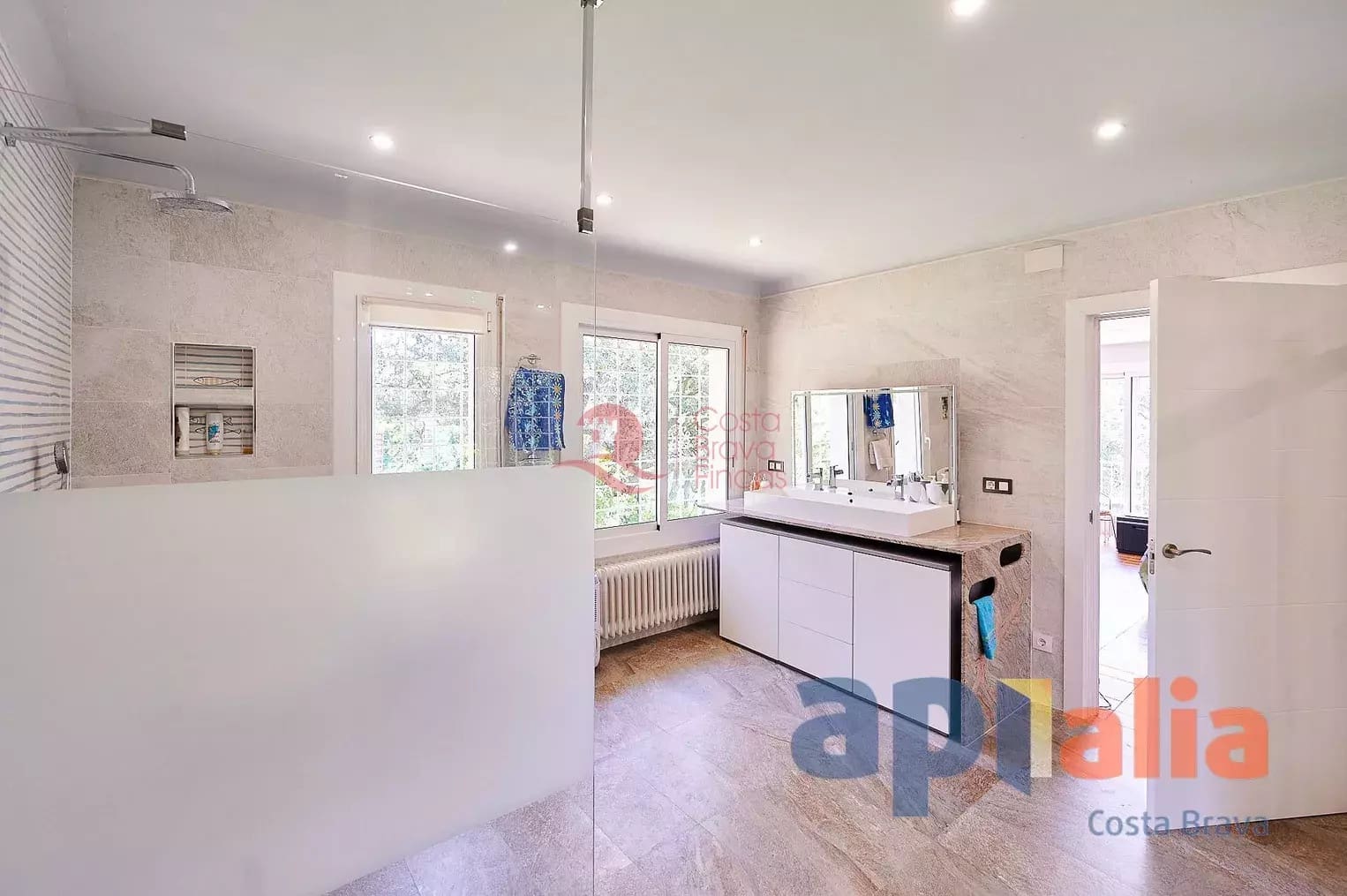 3 quarto Quinta/Casa Rural para venda em Romanya de la Selva com piscina garagem - 550 000 € (Ref: 8937171)