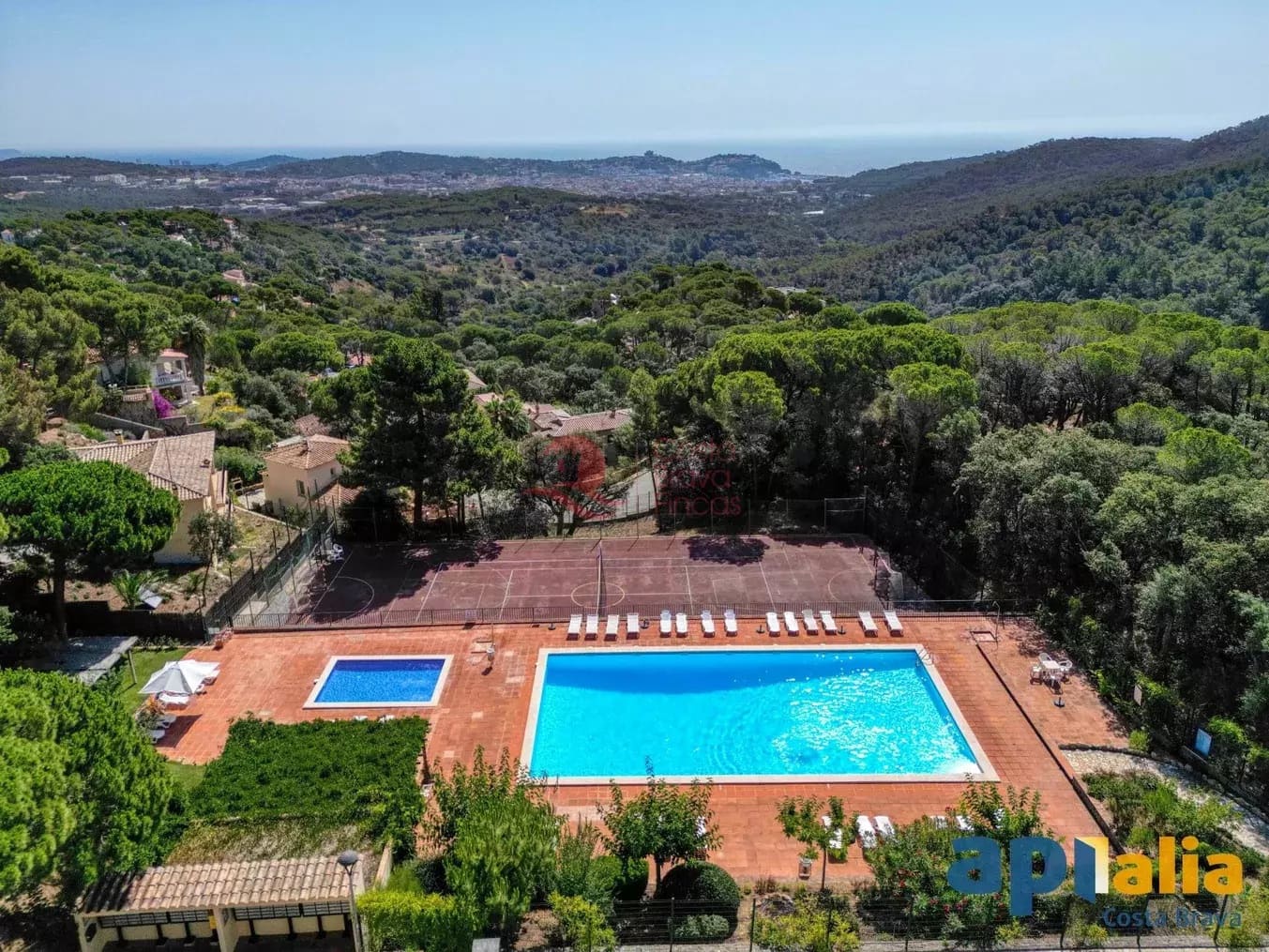6 soveværelse Villa til salg i Sant Feliu de Guixols med swimmingpool garage - € 550.000 (Ref: 8948747)