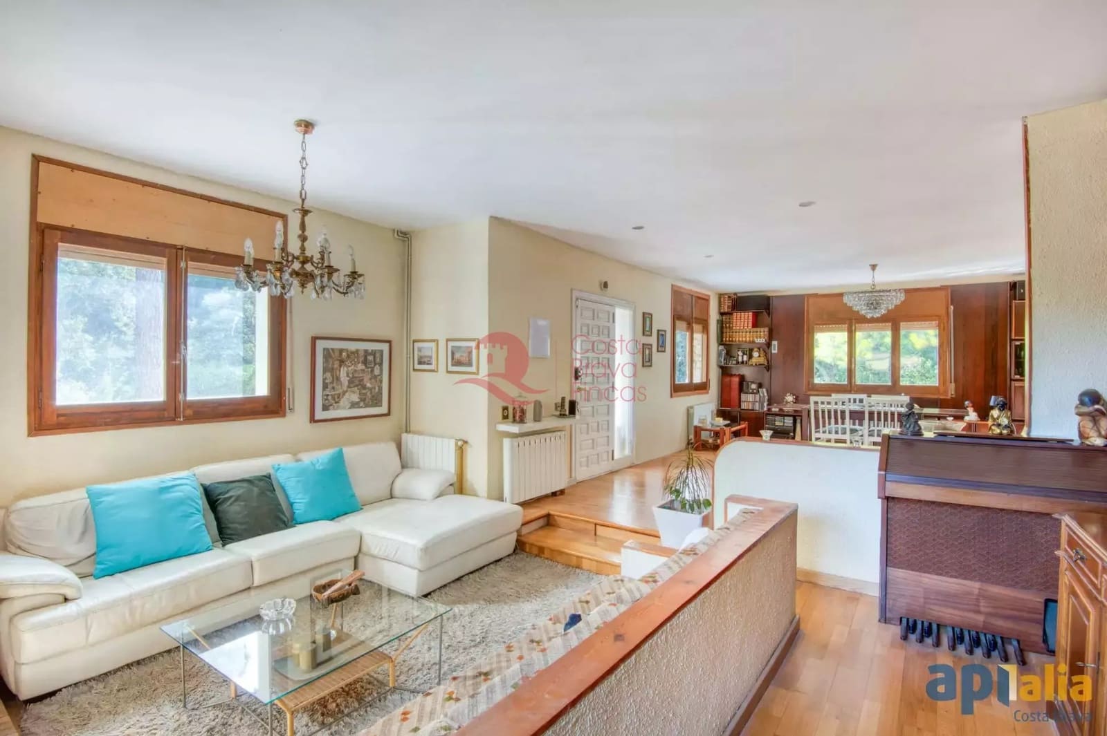 Chalet de 6 habitaciones en Sant Feliu de Guíxols en venta con piscina garaje - 550.000 € (Ref: 8948747)