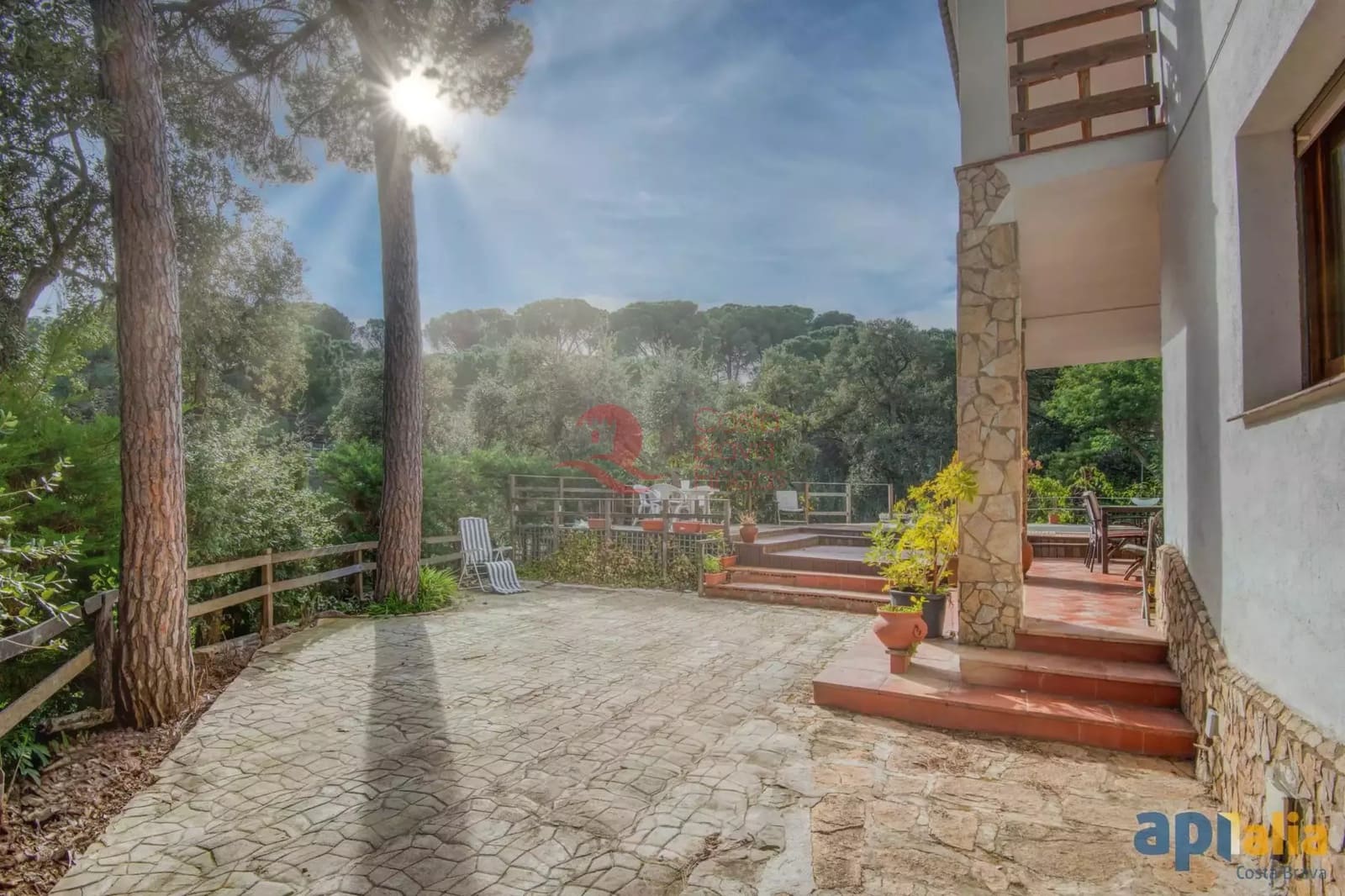 Chalet de 6 habitaciones en Sant Feliu de Guíxols en venta con piscina garaje - 550.000 € (Ref: 8948747)