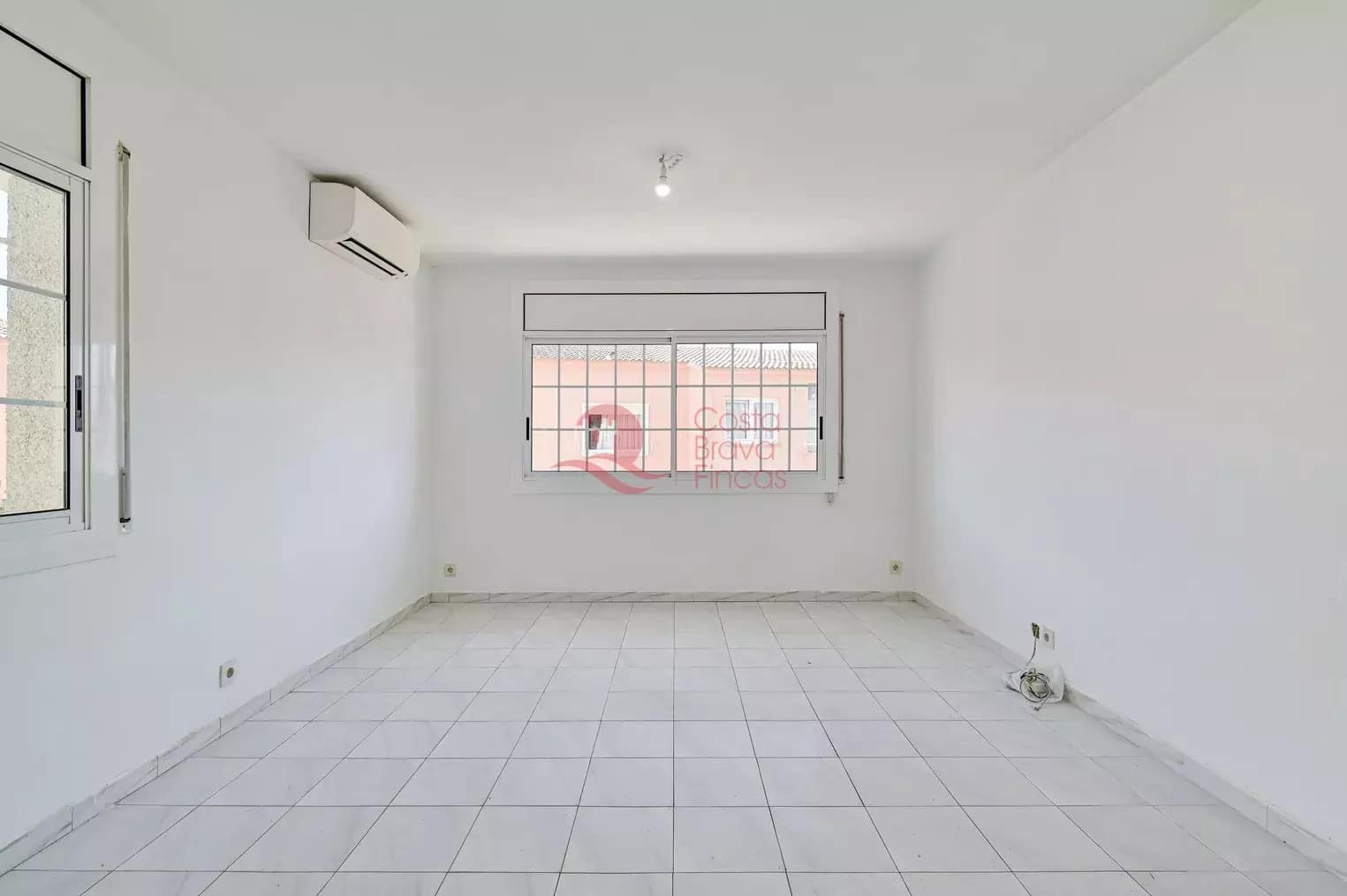 3 slaapkamer Huis te koop in Platja d'Aro met garage - € 325.000 (Ref: 9020804)