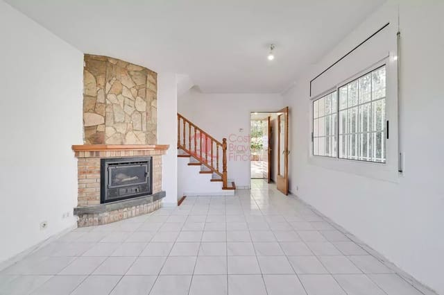 3 bedroom Townhouse for sale in Platja d'Aro, Castell-Platja d'Aro with garage - € 325,000 (Ref: 9020804)