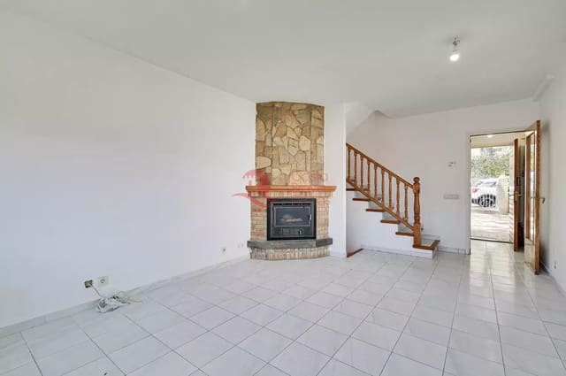 3 bedroom Townhouse for sale in Platja d'Aro, Castell-Platja d'Aro with garage - € 325,000 (Ref: 9020804)