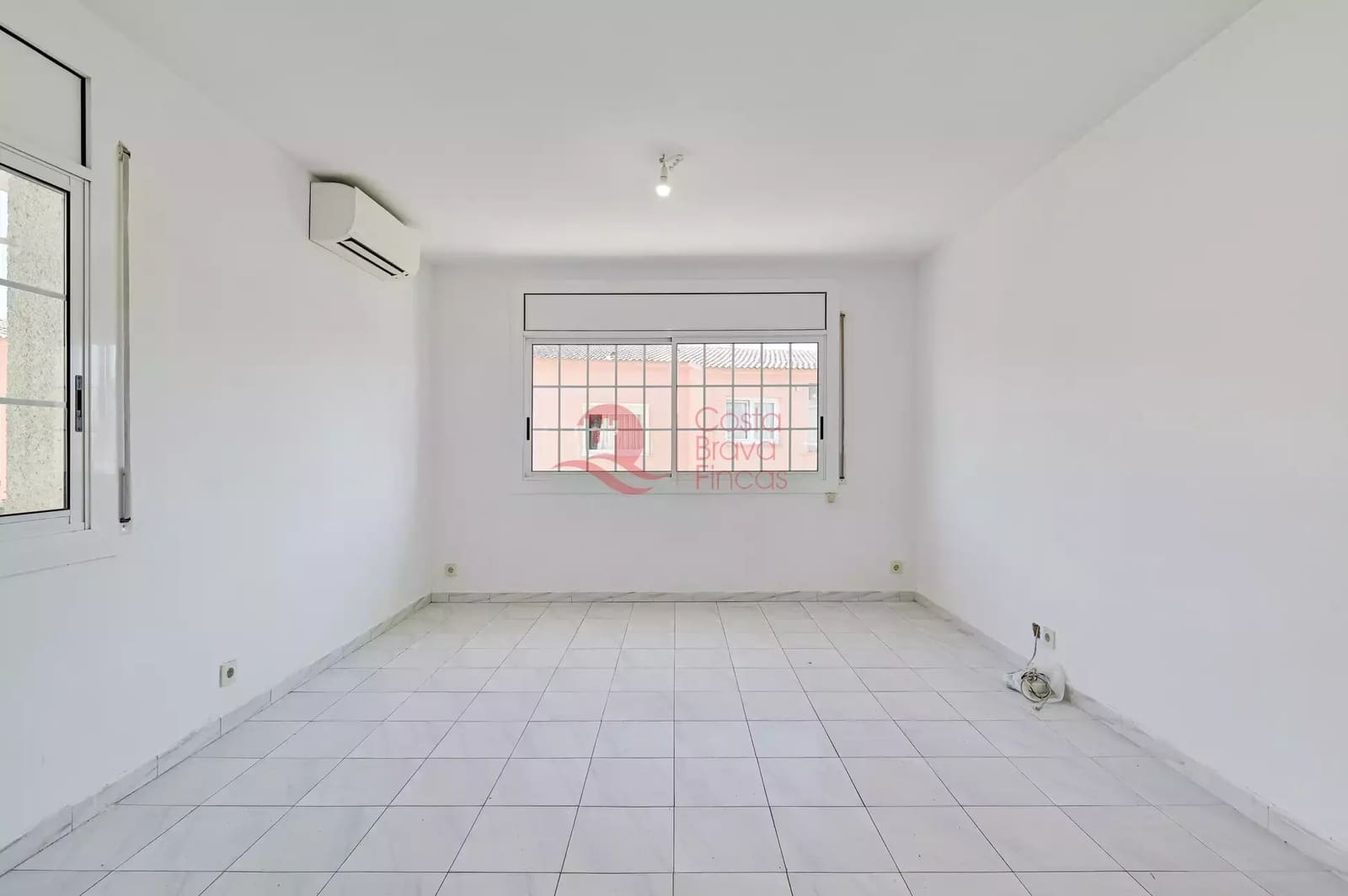3 quarto Casa em Banda para venda em Platja d'Aro com garagem - 325 000 € (Ref: 9020804)