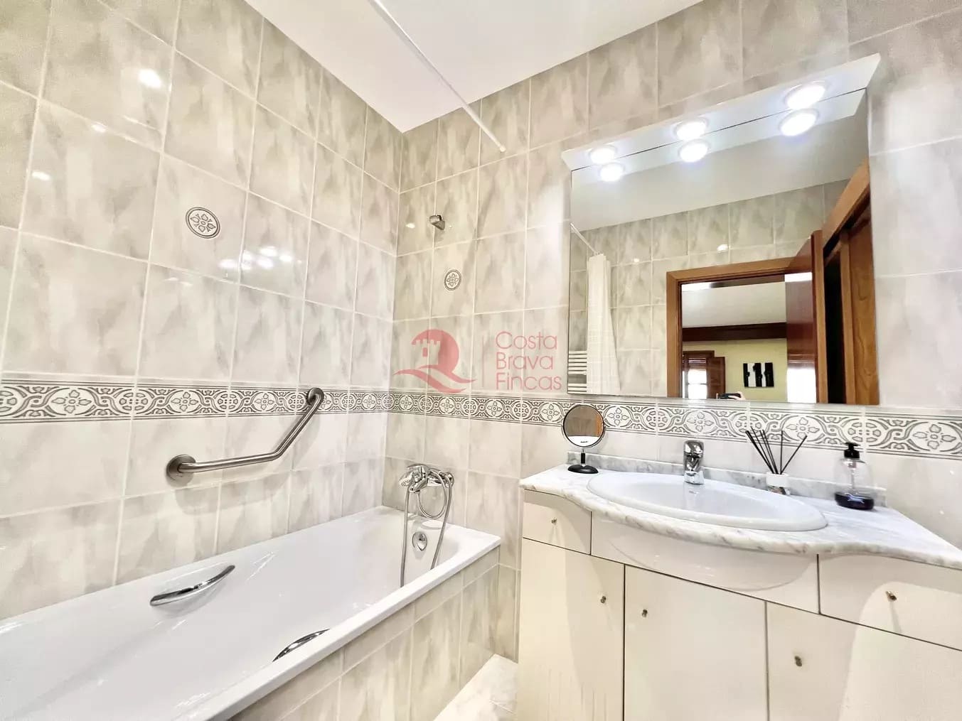 4 soveværelse Byhus til salg i Palamos med garage - € 790.000 (Ref: 9029854)