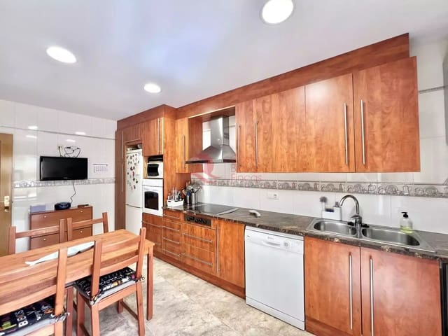 4 soveværelse Byhus til salg i Palamós med garage - € 790.000 (Ref: 9029854)