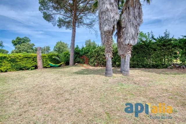 3 soveværelse Villa til salg i Santa Cristina d'Aro med garage - € 450.000 (Ref: 9048651)