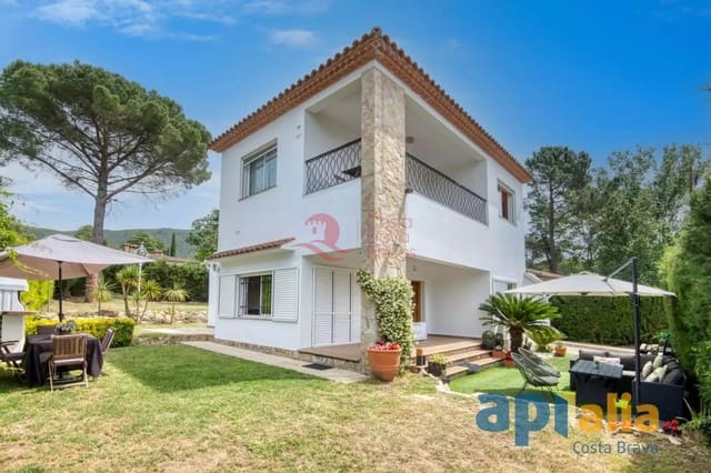 Chalet de 3 habitaciones en Santa Cristina d'Aro en venta con garaje - 450.000 € (Ref: 9048651)