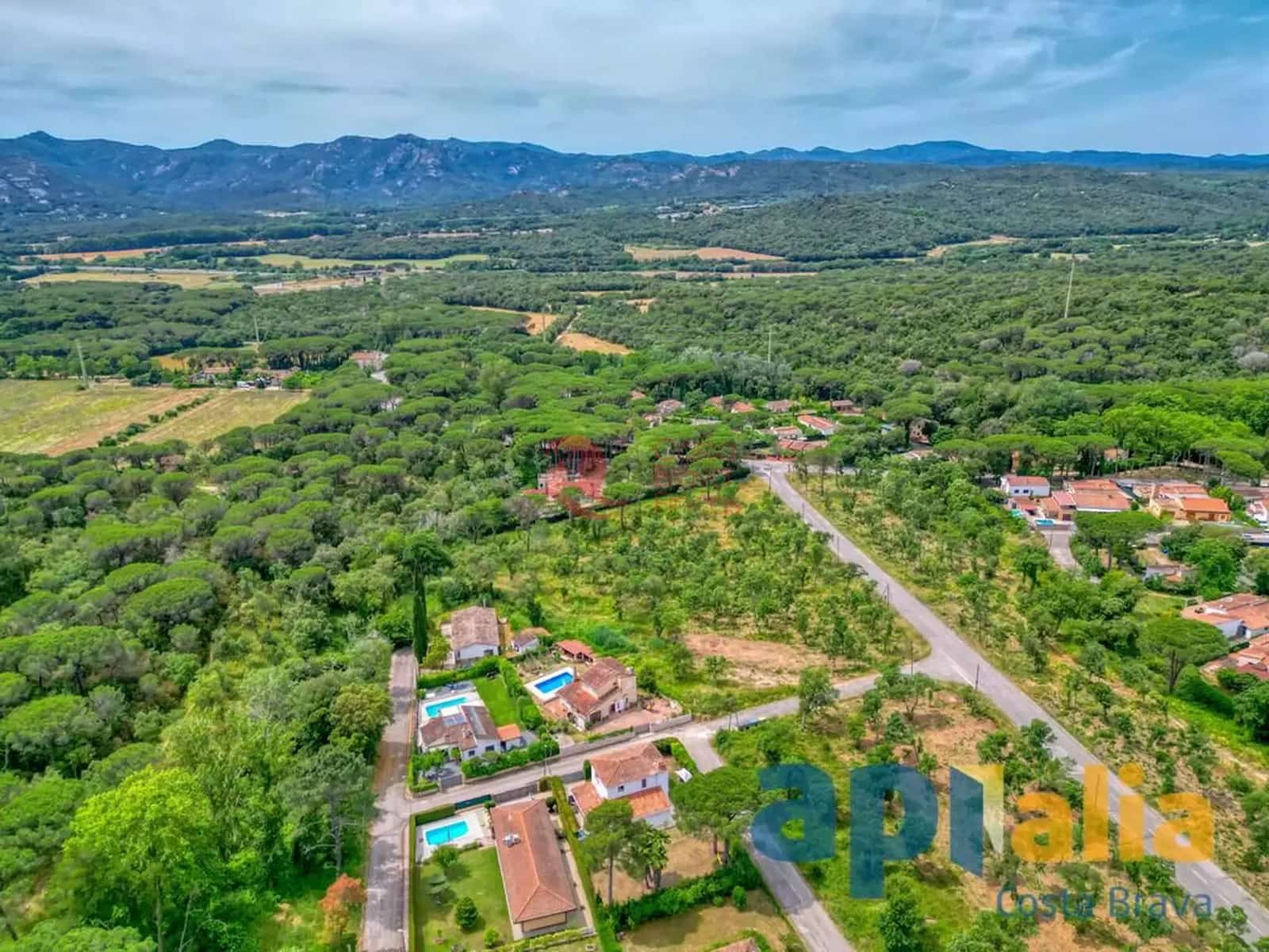 Chalet de 3 habitaciones en Santa Cristina d'Aro en venta con garaje - 450.000 € (Ref: 9048651)