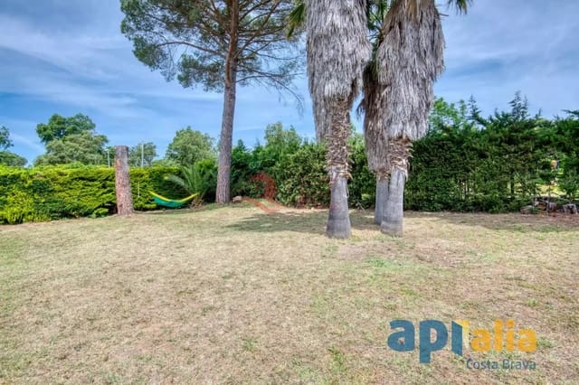 Chalet de 3 habitaciones en Santa Cristina d'Aro en venta con garaje - 450.000 € (Ref: 9048651)