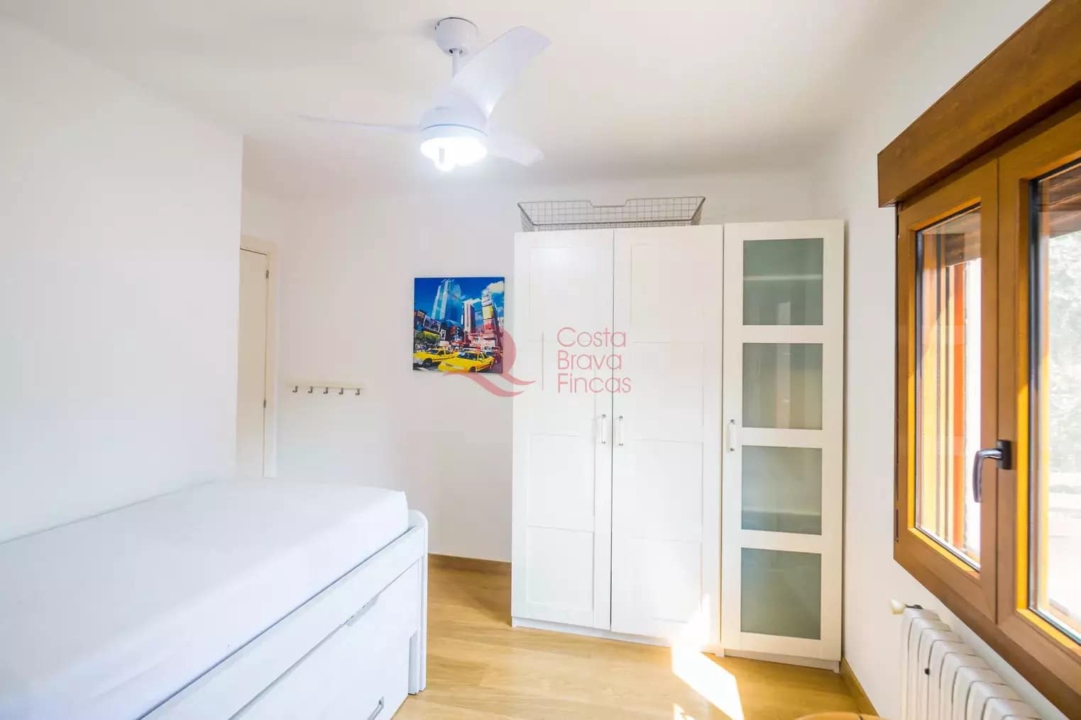 7 soveværelse Byhus til salg i Fonteta med swimmingpool garage - € 695.000 (Ref: 9048652)