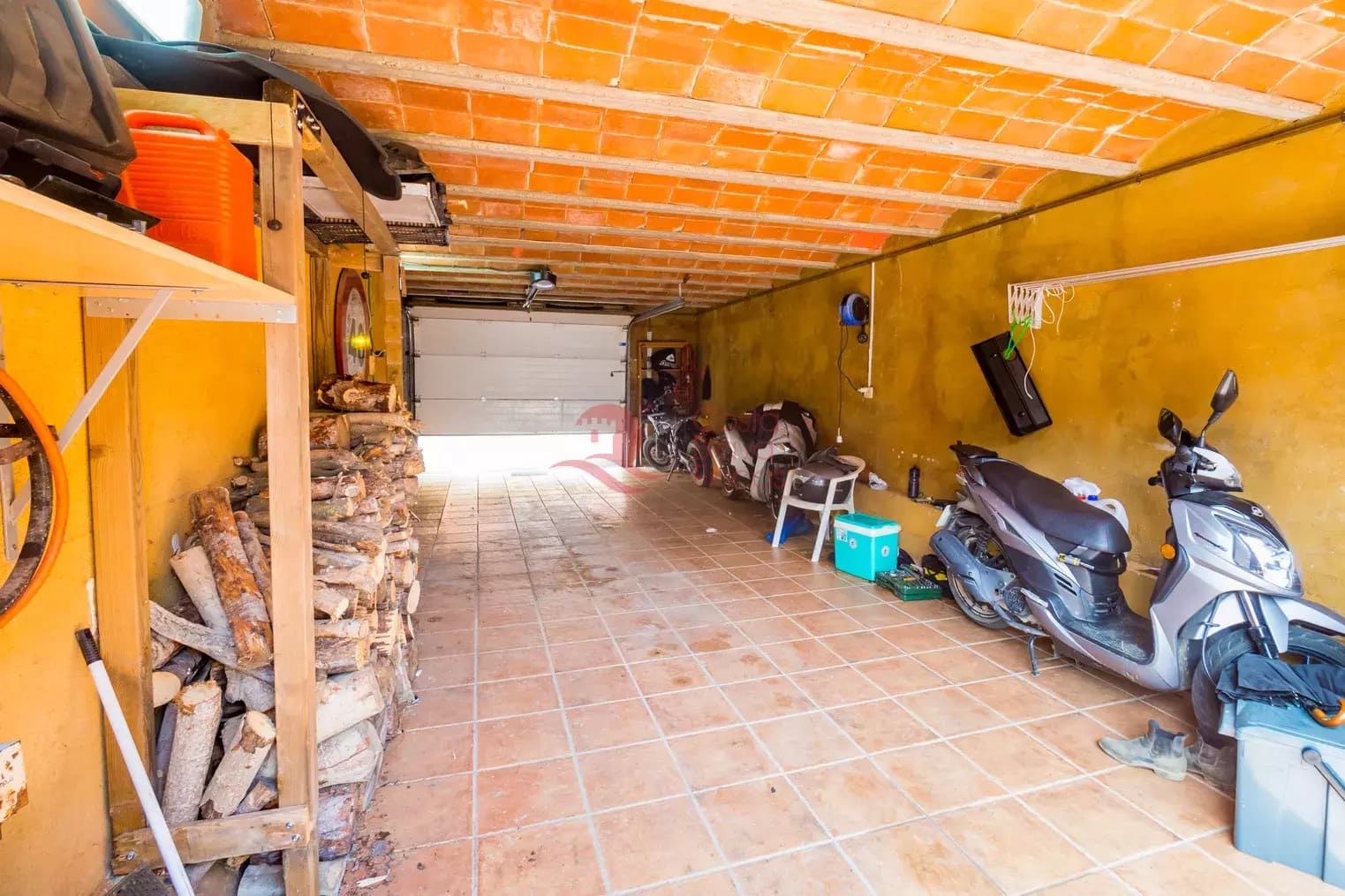 7 soveværelse Byhus til salg i Fonteta med swimmingpool garage - € 695.000 (Ref: 9048652)