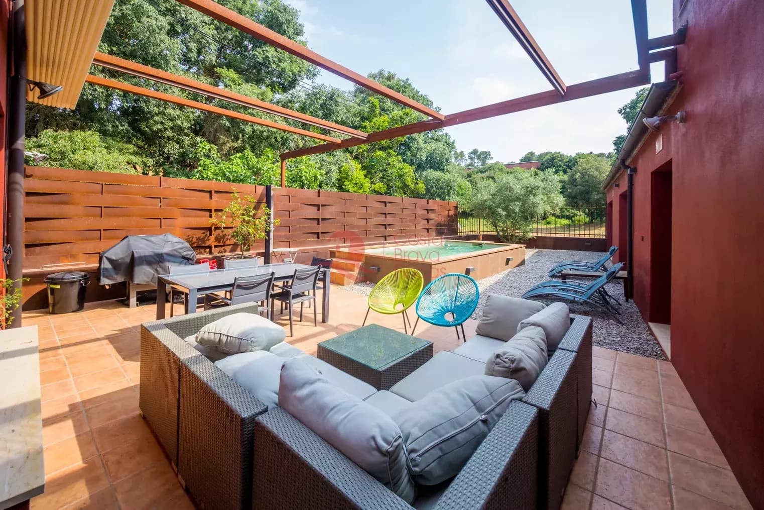 7 soveværelse Byhus til salg i Fonteta med swimmingpool garage - € 695.000 (Ref: 9048652)