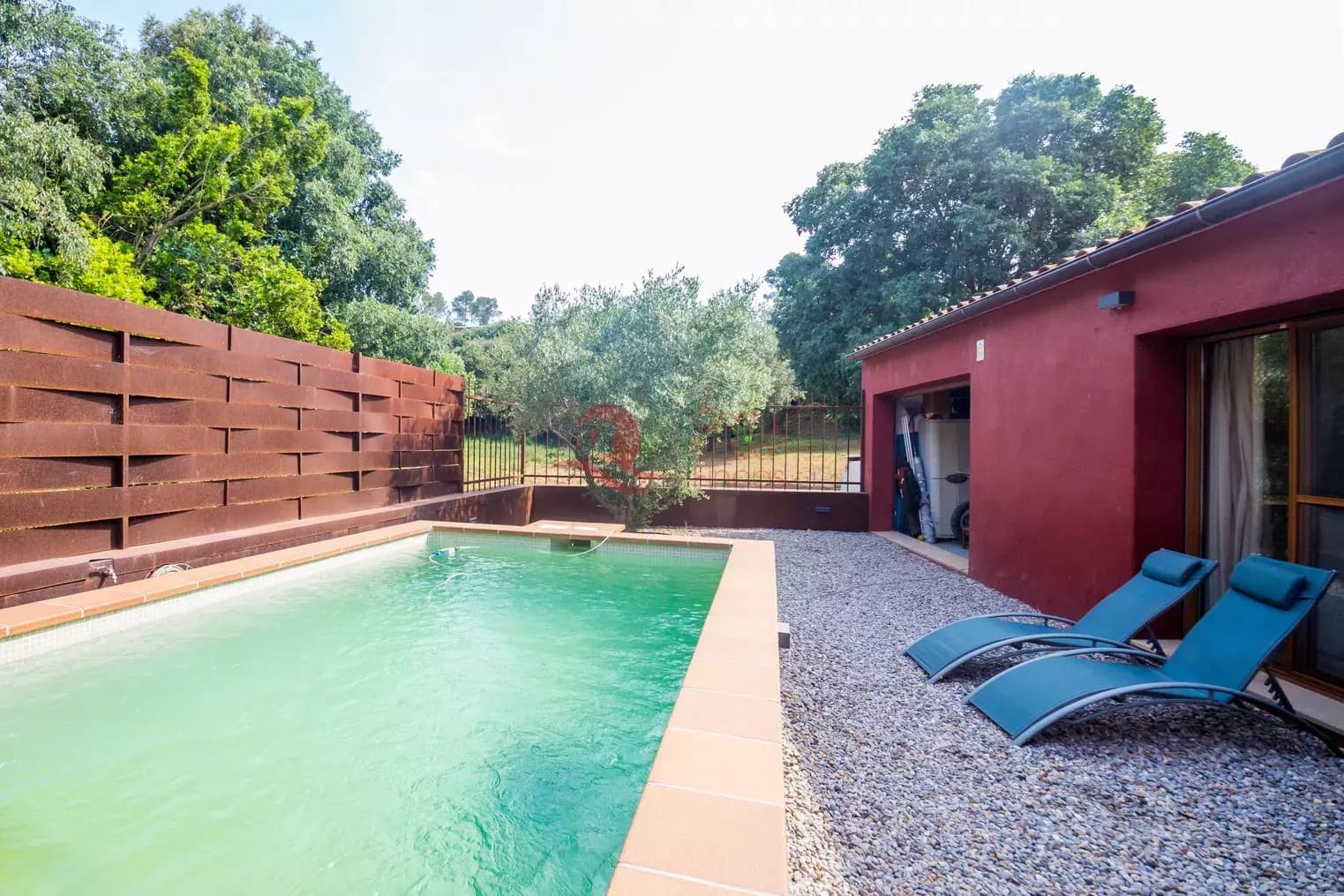 7 soveværelse Byhus til salg i Fonteta med swimmingpool garage - € 695.000 (Ref: 9048652)