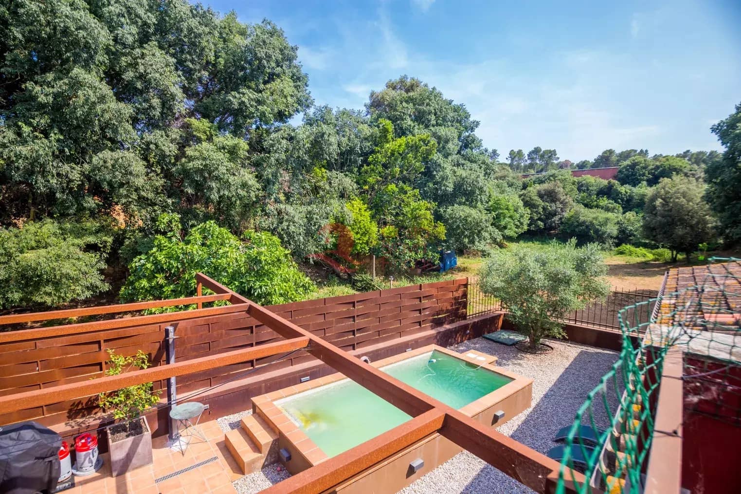 7 soveværelse Byhus til salg i Fonteta med swimmingpool garage - € 695.000 (Ref: 9048652)