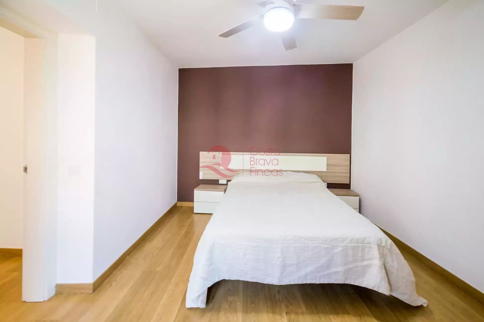 7 soveværelse Byhus til salg i Fonteta med swimmingpool garage - € 695.000 (Ref: 9048652)