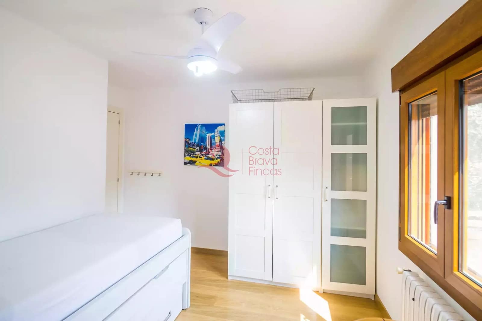 7 soveværelse Byhus til salg i Fonteta med swimmingpool garage - € 695.000 (Ref: 9048652)