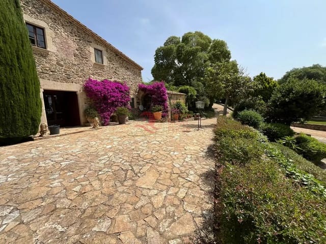 10 chambre Finca/Maison de Campagne à vendre à Vall-llobrega avec piscine garage - 2 300 000 € (Ref: 9059271)