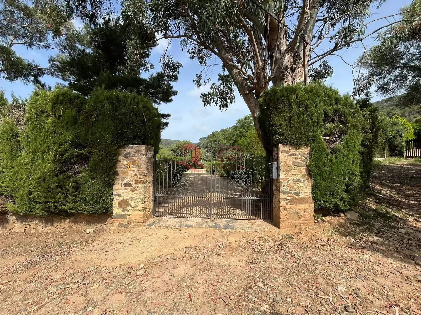 10 chambre Finca/Maison de Campagne à vendre à Vall-llobrega avec piscine garage - 2 300 000 € (Ref: 9059271)