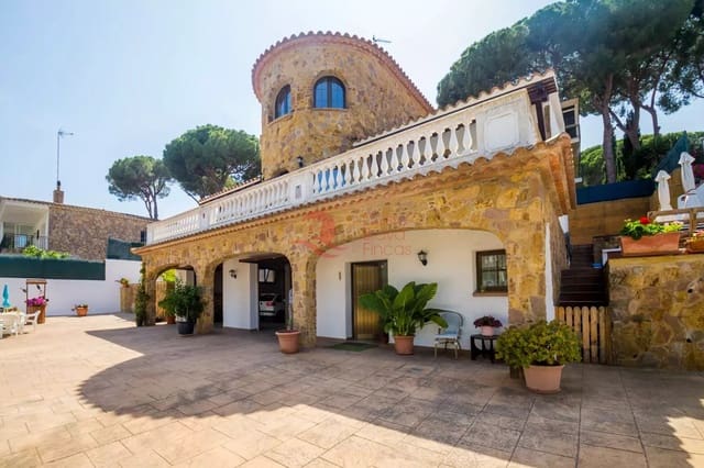 4 quarto Moradia para venda em Platja d'Aro, Castell-Platja d'Aro com garagem - 630 000 € (Ref: 9059272)