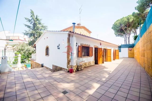 4 quarto Moradia para venda em Platja d'Aro, Castell-Platja d'Aro com garagem - 630 000 € (Ref: 9059272)