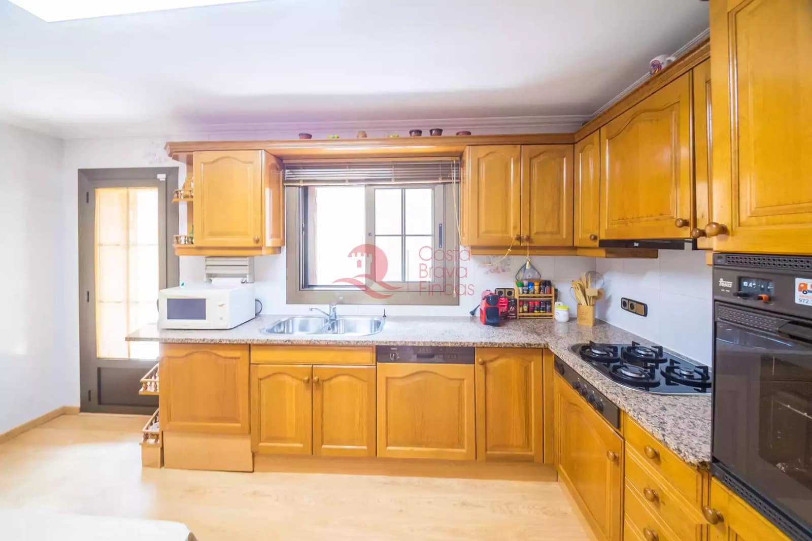 4 bedroom Villa for sale in Platja d'Aro with garage - € 630,000 (Ref: 9059272)