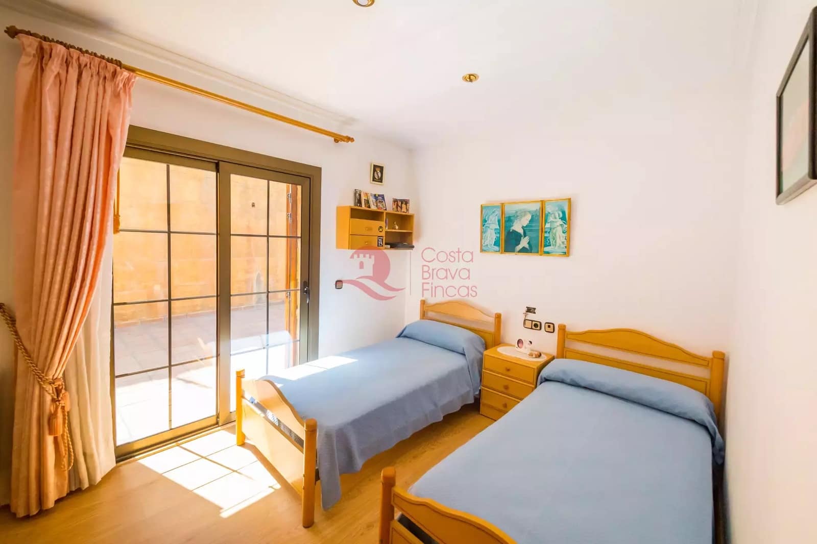 4 bedroom Villa for sale in Platja d'Aro with garage - € 630,000 (Ref: 9059272)