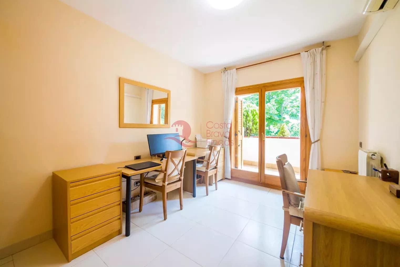 4 soveværelse Byhus til salg i Platja d'Aro med swimmingpool garage - € 575.000 (Ref: 9060321)