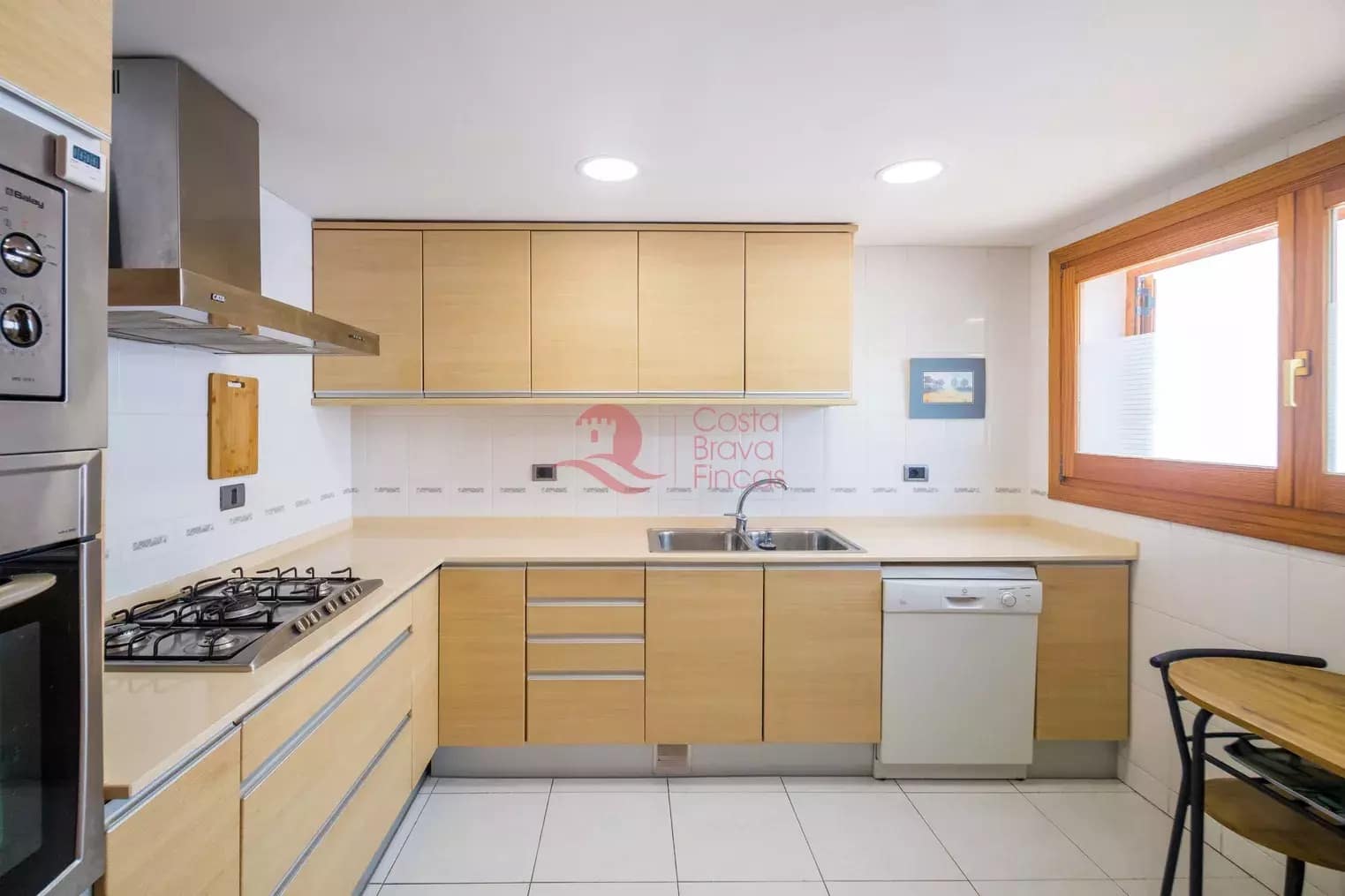 4 soveværelse Byhus til salg i Platja d'Aro med swimmingpool garage - € 575.000 (Ref: 9060321)