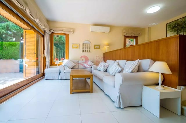 4 sovrum Hus till salu i Platja d'Aro, Castell-Platja d'Aro med pool garage - 540 000 € (Ref: 9060321)