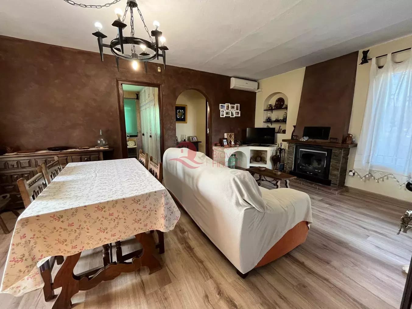 3 bedroom Villa for sale in Vall-llobrega with garage - € 430,000 (Ref: 9085209)