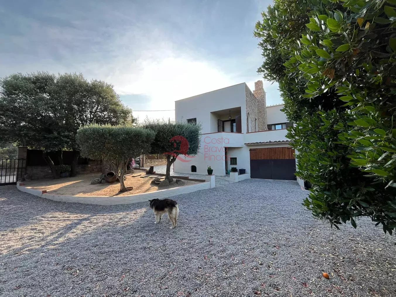 3 bedroom Villa for sale in Vall-llobrega with garage - € 430,000 (Ref: 9085209)