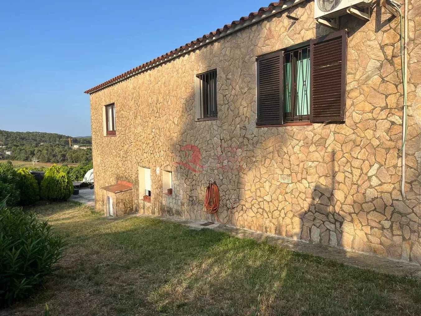 3 bedroom Villa for sale in Vall-llobrega with garage - € 430,000 (Ref: 9085209)