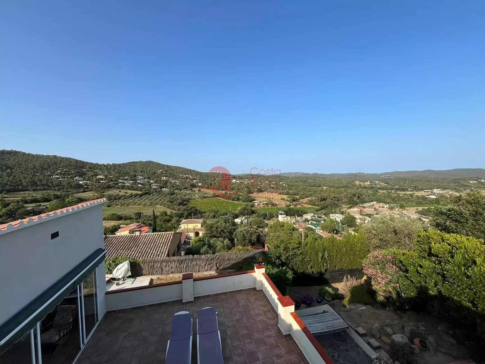 3 slaapkamer Villa te koop in Vall-llobrega met garage - € 430.000 (Ref: 9085209)