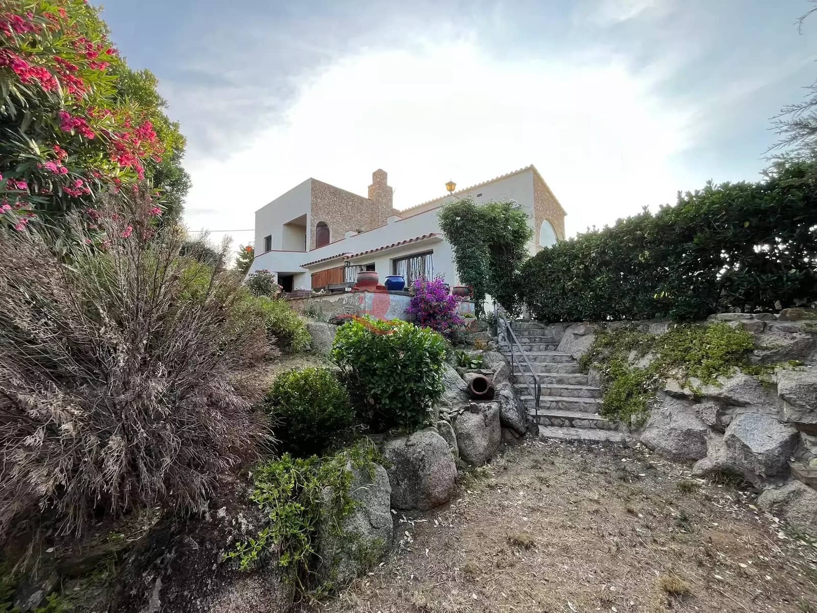 3 slaapkamer Villa te koop in Vall-llobrega met garage - € 430.000 (Ref: 9085209)