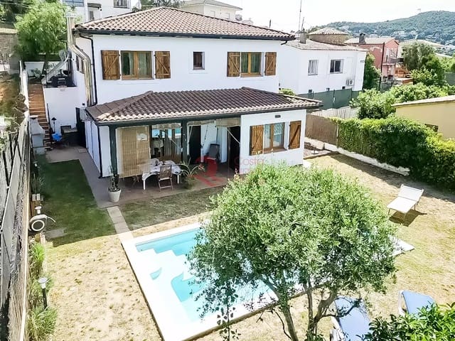 Chalet de 4 habitaciones en Calonge i Sant Antoni en venta con piscina garaje - 499.000 € (Ref: 9096021)