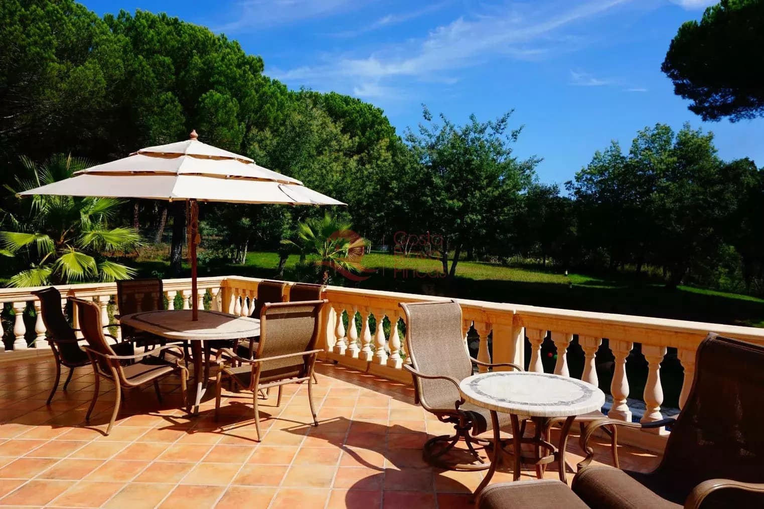 6 bedroom Villa for sale in Santa Cristina d'Aro with pool garage - € 995,000 (Ref: 9110165)