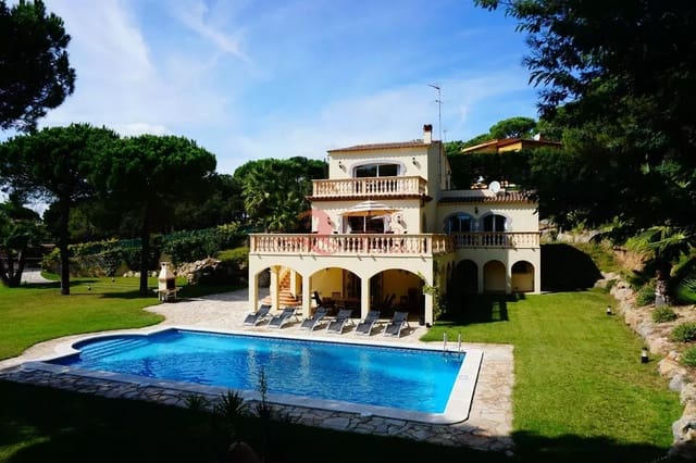 6 sypialnia Willa na sprzedaż w Santa Cristina d'Aro z basenem garażem - 995 000 € (Ref: 9110165)